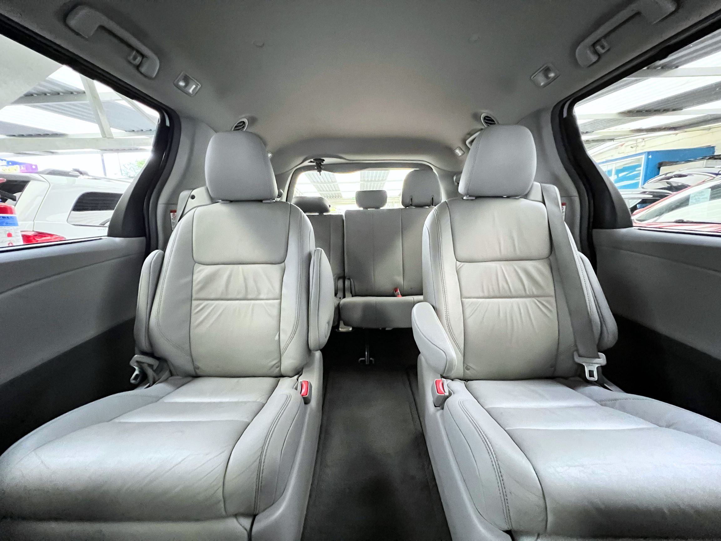 Toyota Sienna XLE 2017
